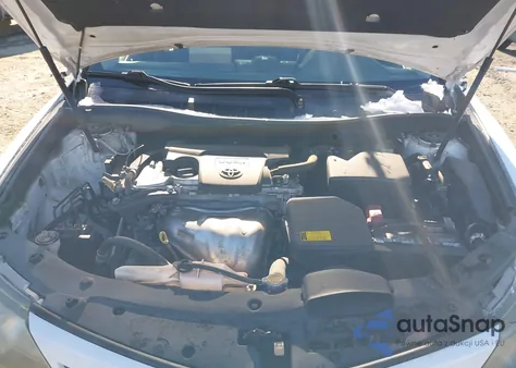 2014 Toyota Camry Se z USA, uszkodzony, nr VIN 4T1BF1FK2EU441470